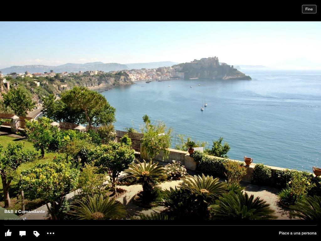 Guest House Il Comandante Procida Exteriér fotografie